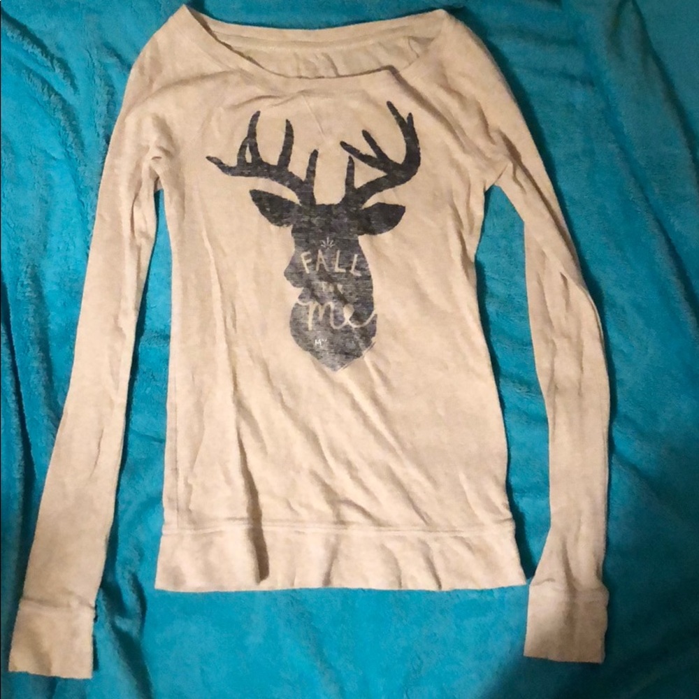 Cute long sleeve American Eagle shirt
